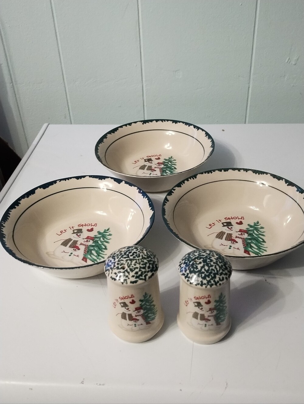(3) Atico  Snowman Ceramic Serving Bowls and Shakers Set - Cream and Green